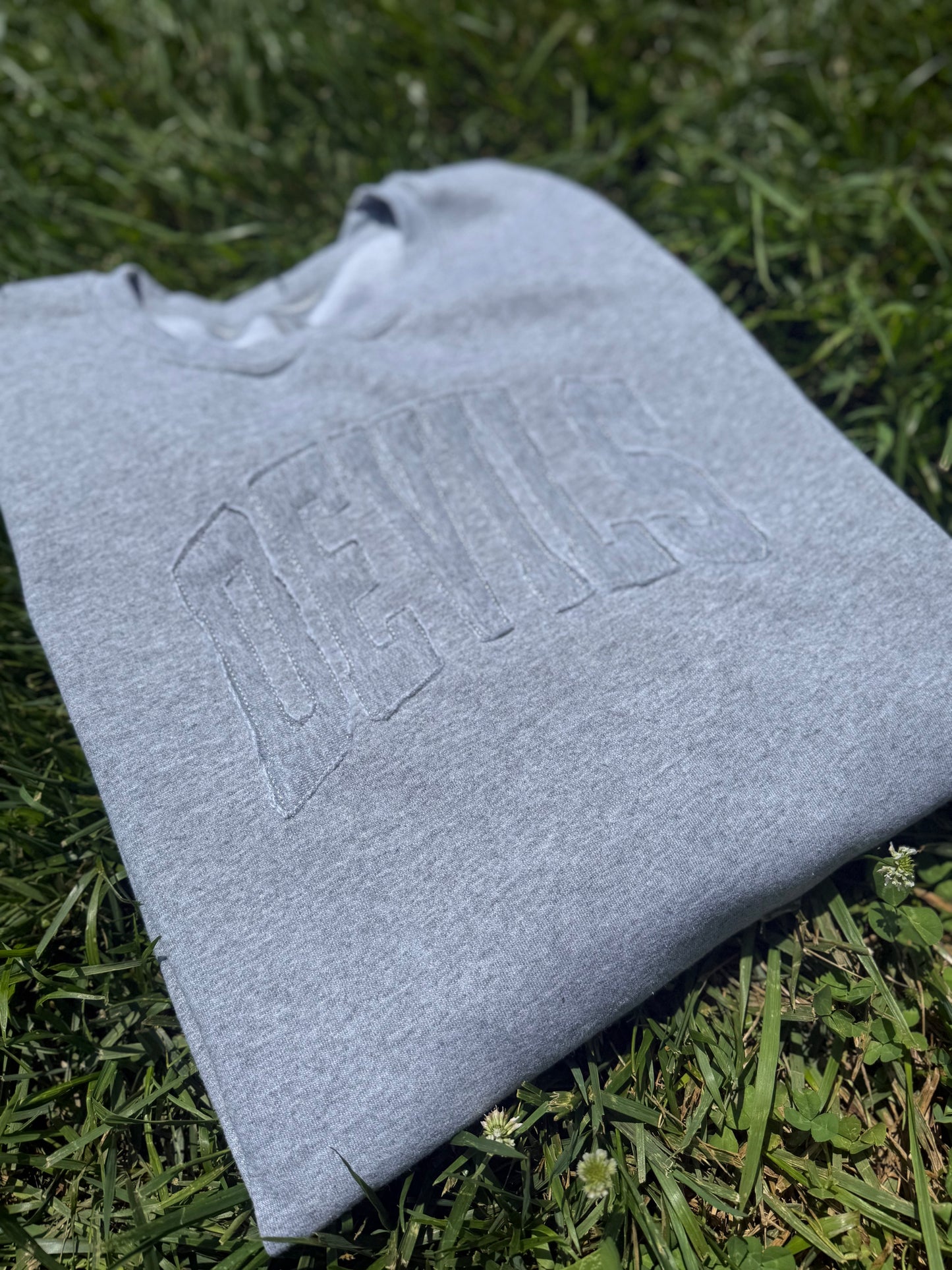 TONE ON TONE SWEATSHIRT-PRE ORDER
